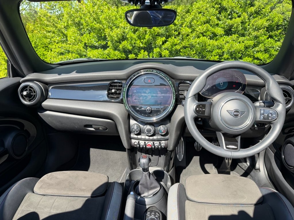 USED 2022 22 MINI CONVERTIBLE 2.0 Cooper S Sport Convertible 2dr Petrol Manual Euro 6 (s/s) (178 ps) CARPLAY, LEATHER, ALLOYS