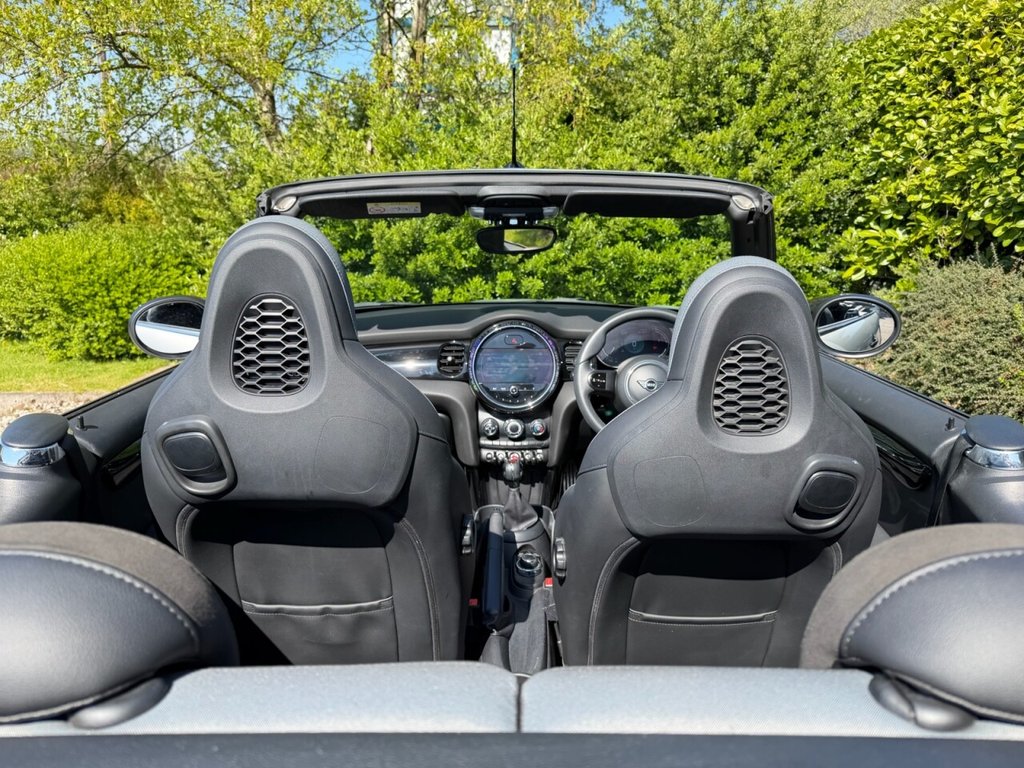 USED 2022 22 MINI CONVERTIBLE 2.0 Cooper S Sport Convertible 2dr Petrol Manual Euro 6 (s/s) (178 ps) CARPLAY, LEATHER, ALLOYS