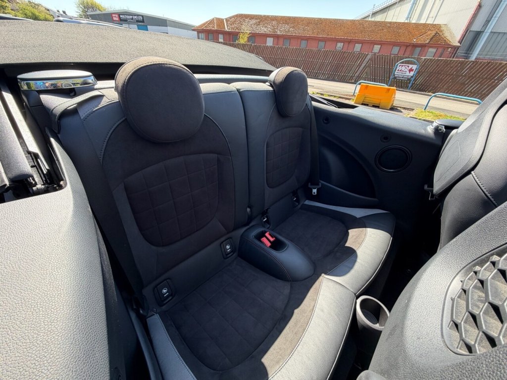 USED 2022 22 MINI CONVERTIBLE 2.0 Cooper S Sport Convertible 2dr Petrol Manual Euro 6 (s/s) (178 ps) CARPLAY, LEATHER, ALLOYS