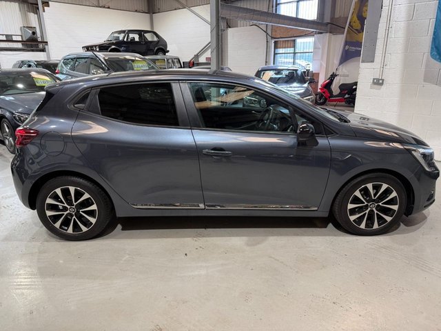 View our RENAULT CLIO
