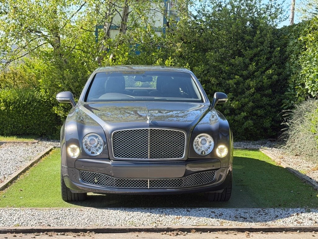USED 2015 15 BENTLEY MULSANNE 6.75 V8 Saloon 4dr Petrol Auto Euro 6 (505 bhp) A TRULY MAGNIFICENT VEHICLE WITH AN IMPRESSIVE SPECIFICATION