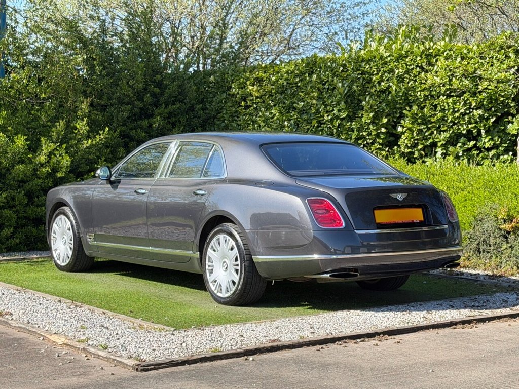 USED 2015 15 BENTLEY MULSANNE 6.75 V8 Saloon 4dr Petrol Auto Euro 6 (505 bhp) A TRULY MAGNIFICENT VEHICLE WITH AN IMPRESSIVE SPECIFICATION