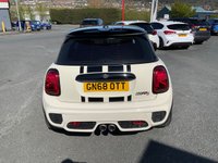 USED 2018 68 MINI HATCH 2.0 Cooper S GPF Hatchback 3dr Petrol Manual Euro 6 (s/s) (192 ps) Nav Sensors DAB Cruise