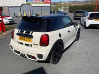 USED 2018 68 MINI HATCH 2.0 Cooper S GPF Hatchback 3dr Petrol Manual Euro 6 (s/s) (192 ps) Nav Sensors DAB Cruise