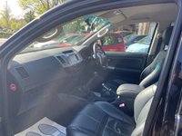 USED 2015 15 TOYOTA HI-LUX 3.0 D-4D Invincible Pickup Double Cab 4dr Diesel Manual 4WD Euro 5 (171 ps) JUST 1 OWNER FROM NEW+MOT JUNE