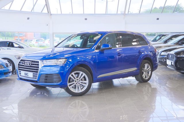 View our Audi Q7 range