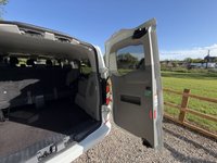 USED 2024 74 FORD TRANSIT CUSTOM 2.0 320 EcoBlue Limited Kombi 9 Seat MINIBUS 5dr Diesel Manual L2 Euro 6 (s/s) (136 ps) AIRCON,LWB,L2,ALLOYS,AIRCON,CRUISE