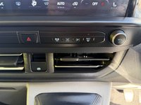USED 2024 74 FORD TRANSIT CUSTOM 2.0 320 EcoBlue Limited Kombi 9 Seat MINIBUS 5dr Diesel Manual L2 Euro 6 (s/s) (136 ps) AIRCON,LWB,L2,ALLOYS,AIRCON,CRUISE
