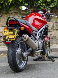 USED 2008 08 CAGIVA Raptor 650 IE 650 Naked Petrol Manual (69 ps) Exceptional 1 Owner. Rare bike. Nationwide delivery.