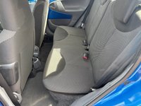 USED 2009 09 TOYOTA AYGO 1.0 VVT-i Blue Hatchback 5dr Petrol Manual Euro 4 (67 bhp) 