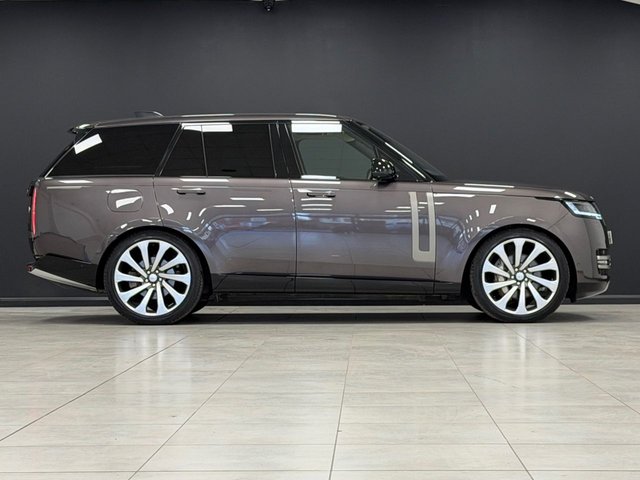 View our LAND ROVER RANGE ROVER