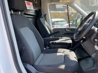 USED 2019 19 VOLKSWAGEN CRAFTER 2.0 TDI CR35 BlueMotion Tech Trendline Panel Van 5dr Diesel Manual FWD MWB High Roof Euro 6 (s/s) (102 ps) A/C-sensors-racking-captain seats