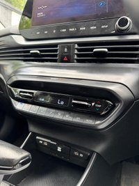 USED 2023 72 HYUNDAI I20 1.0 T-GDi MHEV Premium Hatchback 5dr Petrol Hybrid DCT Euro 6 (s/s) (100 ps) 