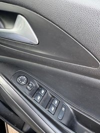 USED 2021 70 VAUXHALL GRANDLAND X 1.2 Turbo SRi Nav SUV 5dr Petrol Manual Euro 6 (s/s) (130 ps) 