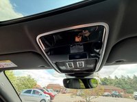 USED 2019 M LAND ROVER RANGE ROVER VELAR 2.0 P300 GPF R-Dynamic SE SUV 5dr Petrol Auto 4WD Euro 6 (s/s) (300 ps) 