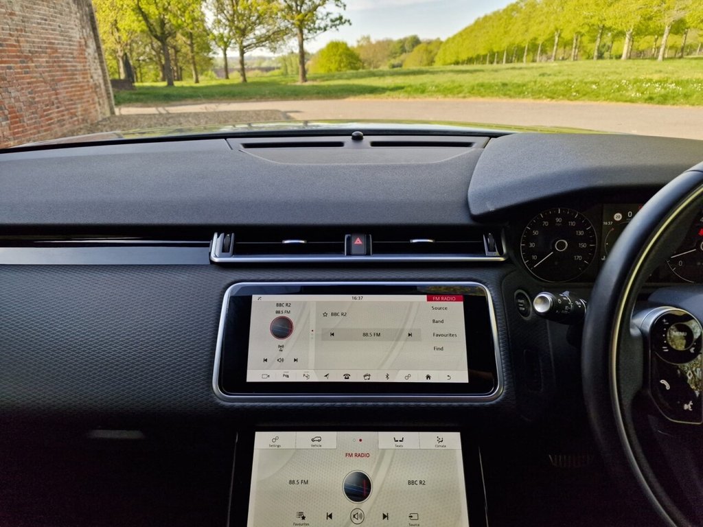 USED 2020 11 LAND ROVER RANGE ROVER VELAR 2.0 P300 GPF  R-Dynamic S SUV 5dr Petrol Auto 4WD Euro 6 (s/s) (300 ps) FINANCE AVAILABLE