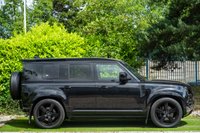 USED 2022 72 LAND ROVER DEFENDER 5.0 P525 V8 SUV 5dr Petrol Auto 4WD Euro 6 (s/s) (525 ps) PAN ROOF, TOWBAR, VAT QUAL