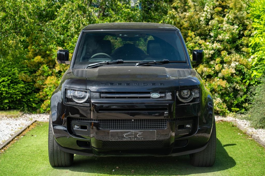 USED 2022 72 LAND ROVER DEFENDER 5.0 P525 V8 SUV 5dr Petrol Auto 4WD Euro 6 (s/s) (525 ps) PAN ROOF, TOWBAR, VAT QUAL