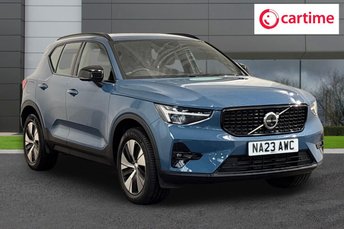2023 VOLVO XC40