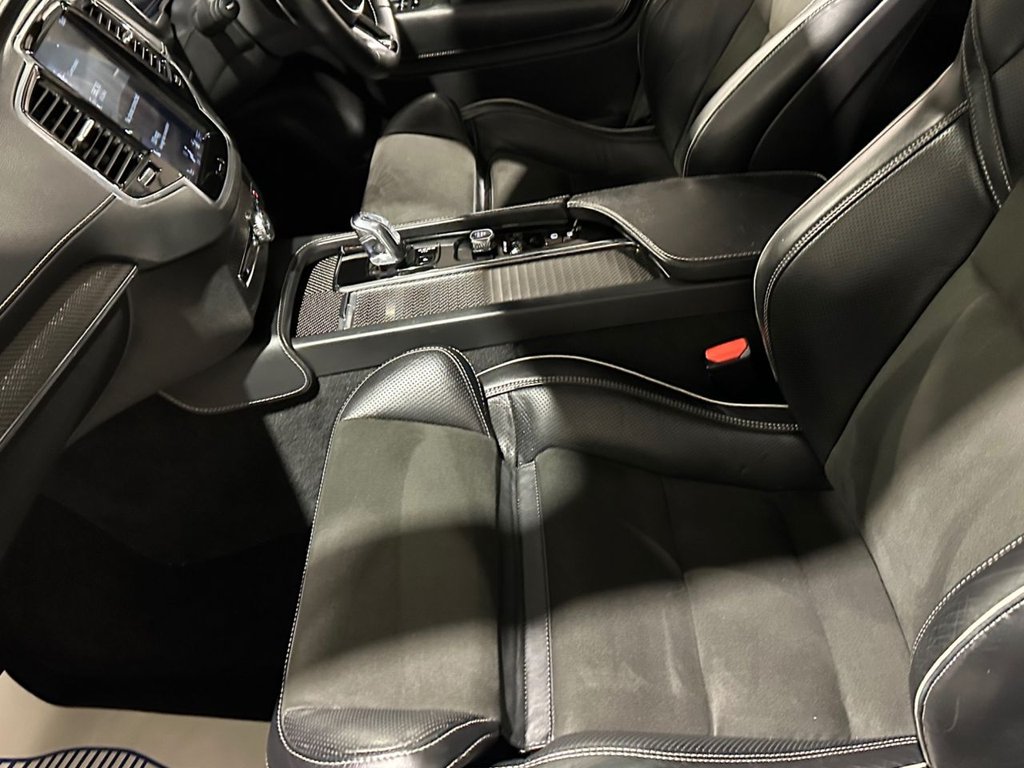 USED 2018 18 VOLVO XC90 2.0h T8 Twin Engine 10.4kWh R-Design Pro SUV 5dr Petrol Plug-in Hybrid Auto 4WD Euro 6 (s/s) (390 ps) 
