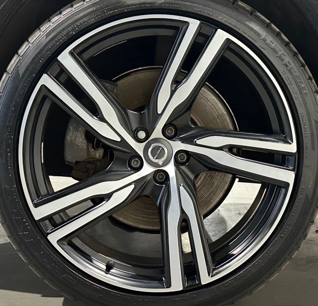 USED 2018 18 VOLVO XC90 2.0h T8 Twin Engine 10.4kWh R-Design Pro SUV 5dr Petrol Plug-in Hybrid Auto 4WD Euro 6 (s/s) (390 ps) 