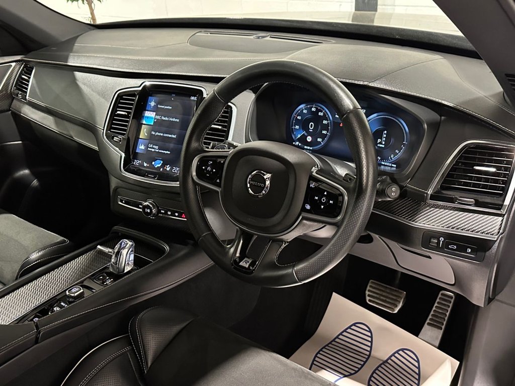 USED 2018 18 VOLVO XC90 2.0h T8 Twin Engine 10.4kWh R-Design Pro SUV 5dr Petrol Plug-in Hybrid Auto 4WD Euro 6 (s/s) (390 ps) 