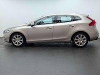 USED 2017 67 VOLVO V40 2.0 V40 Inscription T3 5dr CLICK+COLLECT / HOME DELIVERY