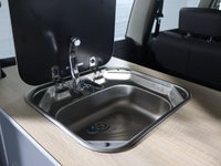 USED 2020 57 NISSAN ELGRAND CONVERSION 2.4 NEW KITCHEN UNUSED FRIDGE GAS HOB SINK WITH ELECTRIC HOOK UP COST OVER &pound;3000 CAPTAIN SEATS IN REAR STUNNING VAN BEST AVAIALBLE