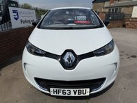 USED 2013 63 RENAULT ZOE 22kWh Expression Hatchback 5dr Electric Auto (Battery Lease) (88 bhp) 2 CHARGING CABLES