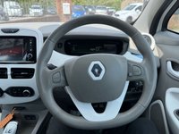 USED 2013 63 RENAULT ZOE 22kWh Expression Hatchback 5dr Electric Auto (Battery Lease) (88 bhp) 2 CHARGING CABLES