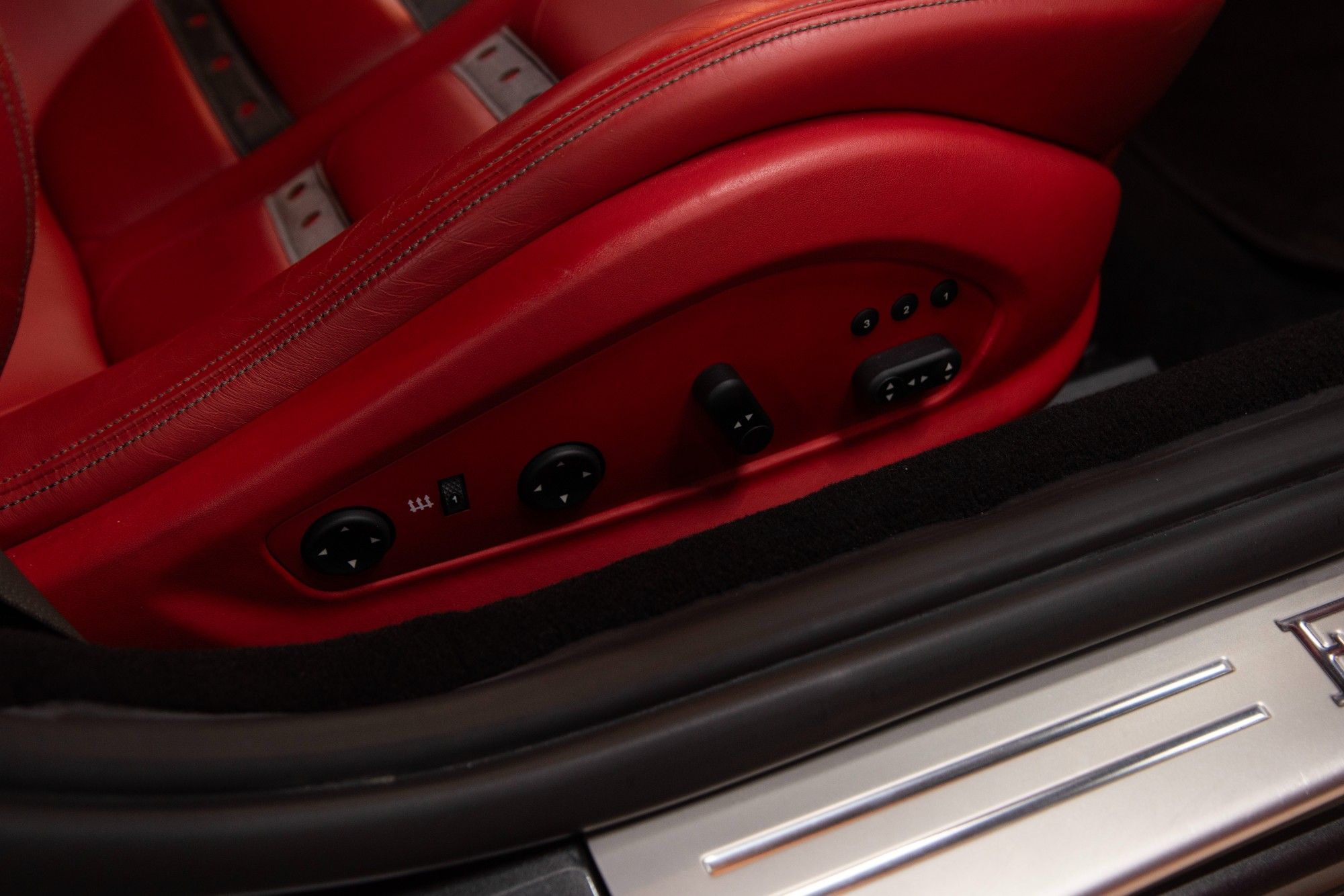 USED 2013 B FERRARI CALIFORNIA 30 