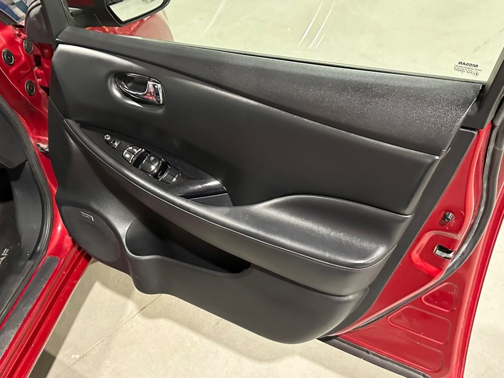 USED 2015 15 NISSAN LEAF 24kWh Tekna Hatchback 5dr Electric Auto (107 bhp) 