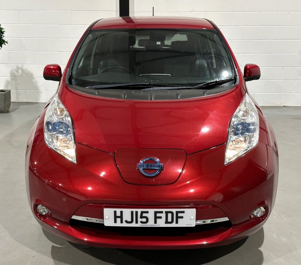 USED 2015 15 NISSAN LEAF 24kWh Tekna Hatchback 5dr Electric Auto (107 bhp) 