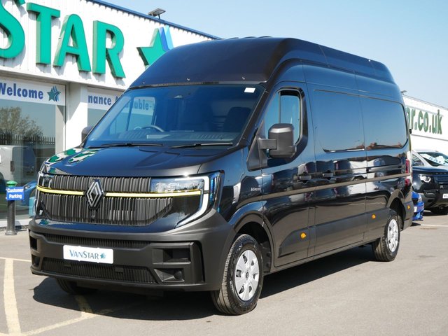 View our Renault Master LH35 2.0 BLUEDCI 130 BHP LONG HIGH ROOF ADVANCE