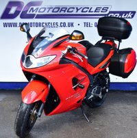 USED 2010 TRIUMPH SPRINT ST 1050 1050cc The glorious gleaming beauty is a low mileage fine exapmple of what Triumph do for making a sports touring beast.
