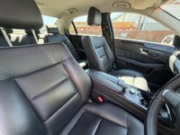 USED 2009 59 MERCEDES-BENZ E-CLASS 3.0 E350 CDI V6 BlueEfficiency Avantgarde Saloon 4dr Diesel G-Tronic Euro 5 (231 ps) A Well Cared for Fine Driving Example with Heated Leather with Electric Memory Adjustment and Satellite Navigation and Mercedes Service History to 79k