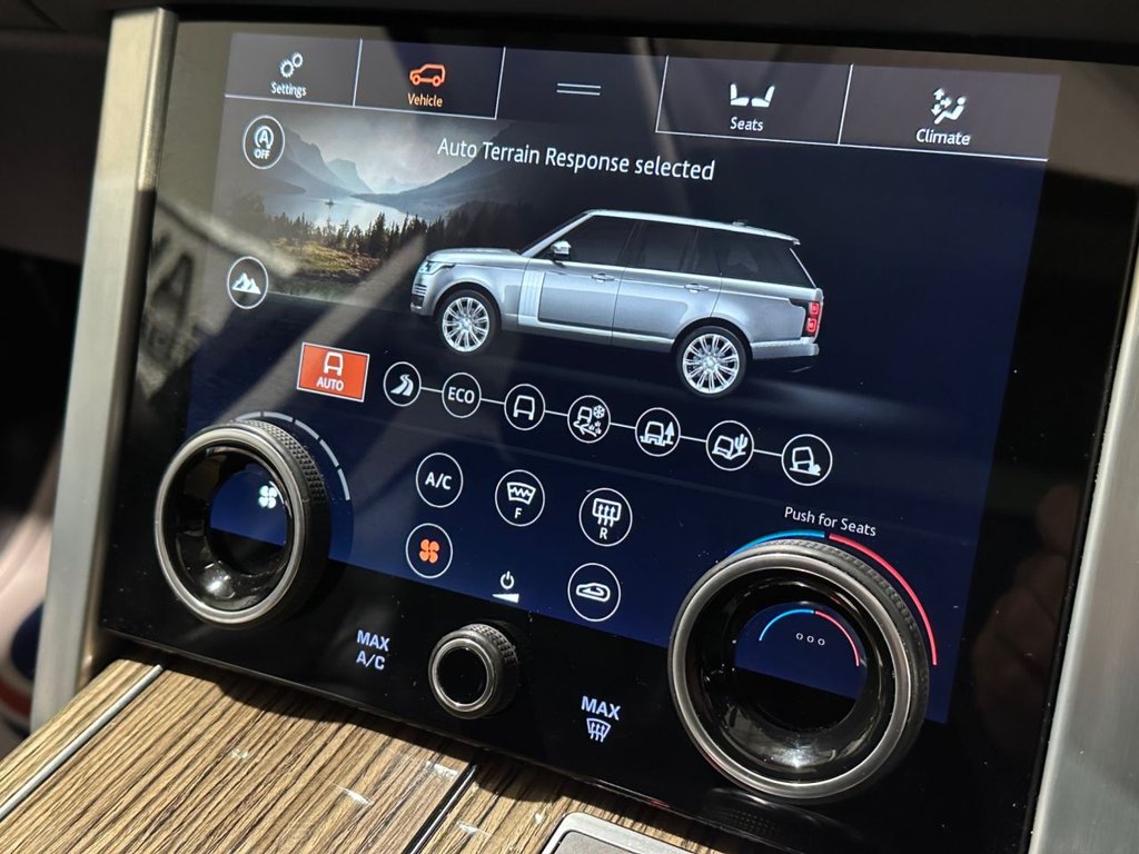 USED 2020 20 LAND ROVER RANGE ROVER 3.0 SD V6 Vogue SE SUV 5dr Diesel Auto 4WD Euro 6 (s/s) (275 ps) 