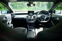 USED 2019 19 MERCEDES-BENZ GLA 1.6 GLA200 AMG Line SUV 5dr Petrol 7G-DCT Euro 6 (s/s) (156 ps) COSMOS BLACK METALLIC PAINTWORK + APPLE CARPLAY + ANDROID AUTO
