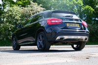 USED 2019 19 MERCEDES-BENZ GLA 1.6 GLA200 AMG Line SUV 5dr Petrol 7G-DCT Euro 6 (s/s) (156 ps) COSMOS BLACK METALLIC PAINTWORK + APPLE CARPLAY + ANDROID AUTO