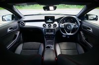 USED 2019 19 MERCEDES-BENZ GLA 1.6 GLA200 AMG Line SUV 5dr Petrol 7G-DCT Euro 6 (s/s) (156 ps) COSMOS BLACK METALLIC PAINTWORK + APPLE CARPLAY + ANDROID AUTO