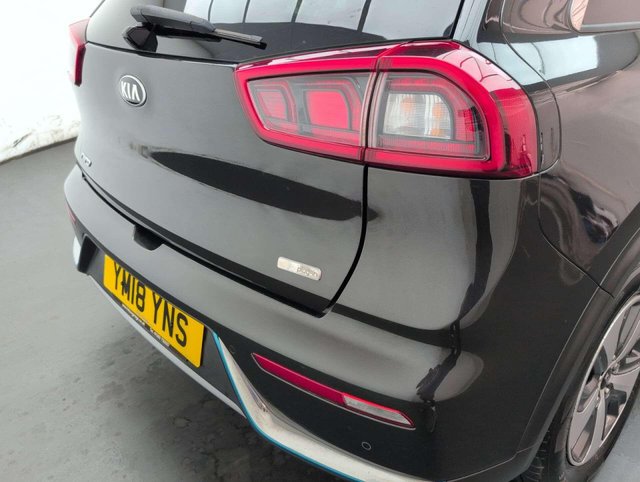 USED 2018 18 KIA NIRO 1.6 Niro 3 PHEV Semi-Auto 5dr CLICK+COLLECT / HOME DELIVERY