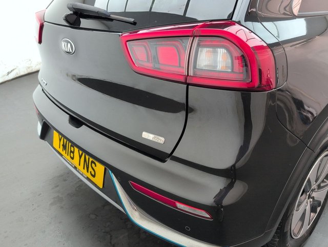 USED 2018 18 KIA NIRO 1.6 Niro 3 PHEV Semi-Auto 5dr CLICK+COLLECT / HOME DELIVERY