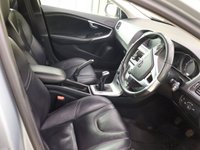 USED 2017 67 VOLVO V40 2.0 D2 Inscription Hatchback 5dr Diesel Manual Euro 6 (s/s) (120 ps) FAMILY CAR / VERY CLEAN