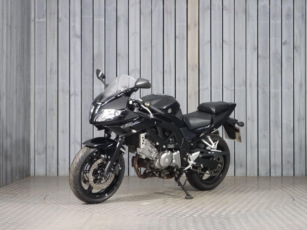 SUZUKI SV650S