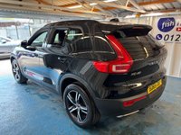 USED 2019 69 VOLVO XC40 1.5 T3 R-Design SUV 5dr Petrol Manual Euro 6 (s/s) (163 ps)+2 KEYS+1 FORMER KEEPER+FSH WITH NEW CLUTCH AND FLYWHEEL+NAV+HALF LEATHER SEATS+PARK CONTROL+PRIVACY+CLIMATE+MEDIA+BLUETOOTH+18
