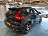 USED 2019 69 VOLVO XC40 1.5 T3 R-Design SUV 5dr Petrol Manual Euro 6 (s/s) (163 ps)+2 KEYS+1 FORMER KEEPER+FSH WITH NEW CLUTCH AND FLYWHEEL+NAV+HALF LEATHER SEATS+PARK CONTROL+PRIVACY+CLIMATE+MEDIA+BLUETOOTH+18