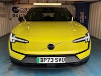 USED 2024 73 VOLVO EX30 Single Motor Extended Range 69kWh Plus SUV 5dr Electric Auto (272 ps)+2 KEYS+1 FORMER KEEPER+HISTORY+HALF LEATHER SEATS+PARK CONTROL+NAV+CLIMATE+DIGITAL COCKPIT+BLUETOOTH+MEDIA+19