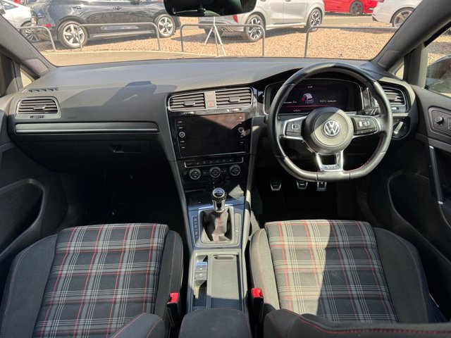 View our VOLKSWAGEN GOLF