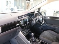 USED 2017 66 VOLKSWAGEN TOURAN 2.0 TDI BlueMotion Tech SEL MPV 5dr Diesel DSG Euro 6 (s/s) (150 ps) Quality & Best value Assured