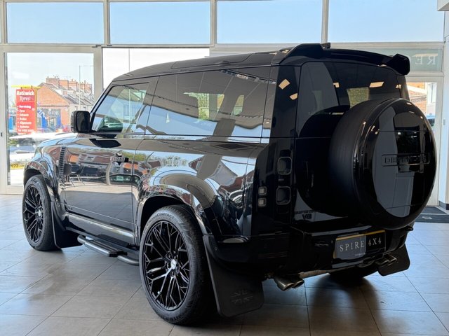 View our LAND ROVER DEFENDER 90